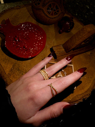 Crossover Ring