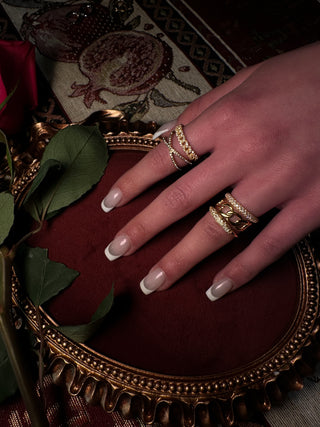 Crossover Ring